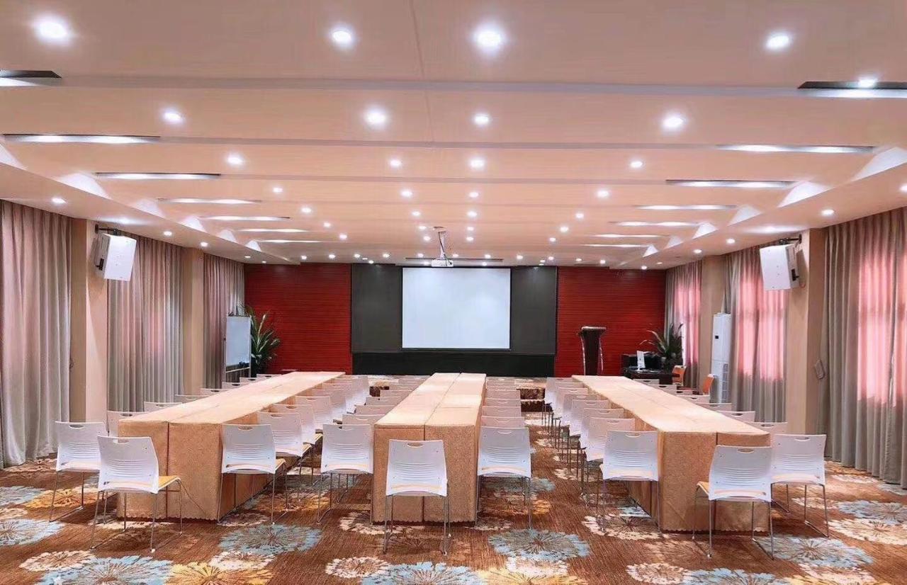 Qifan Hotel Kunming Train Station Branch Exterior foto